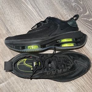 Women’s size 9 Nike sneaker